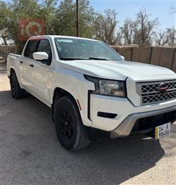 نیسان فرۆنتیر